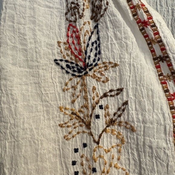 J. Jill White Embroidered Blouse - Picture 4 of 7